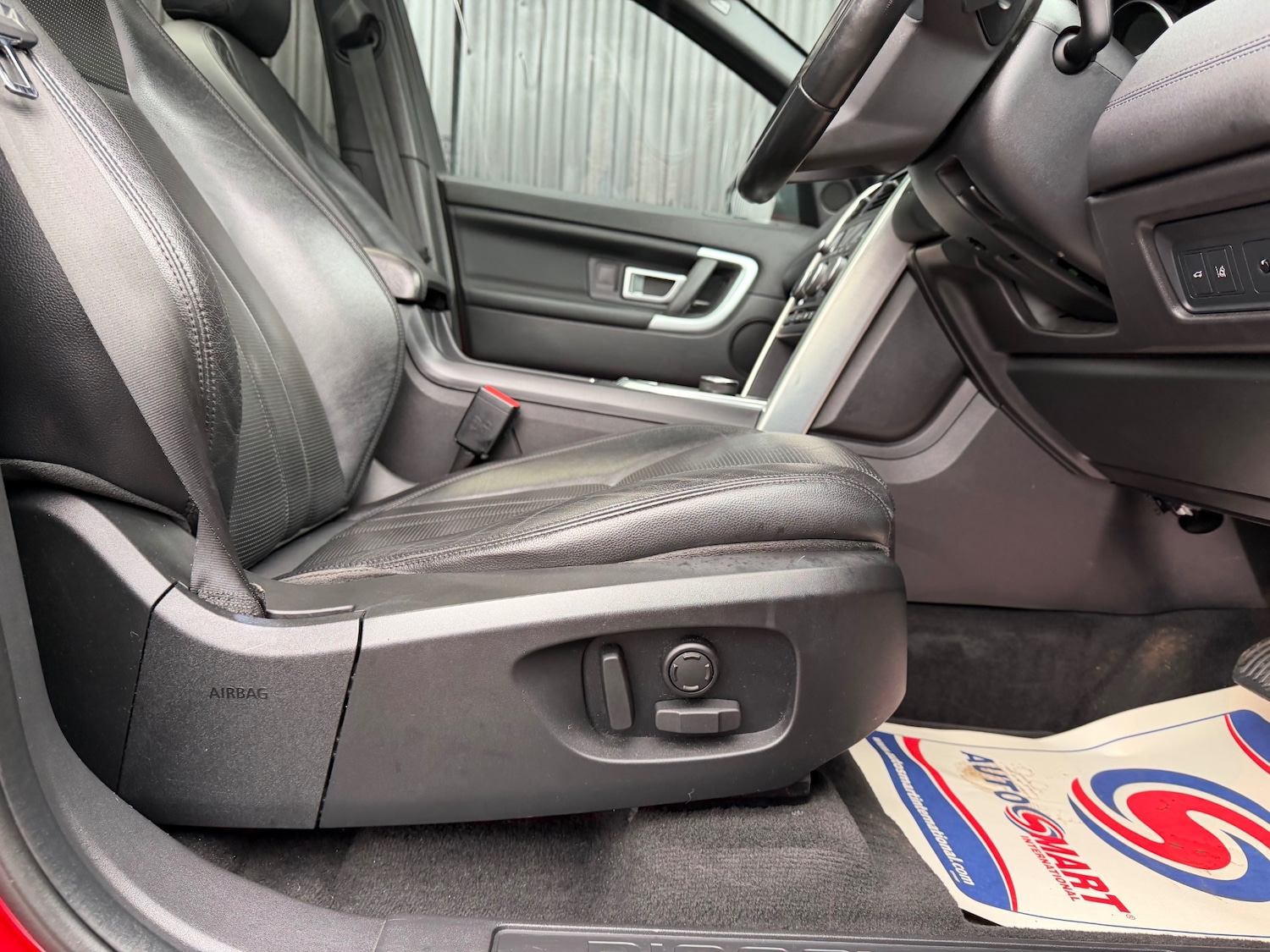 Used Land Rover Discovery Sport 2017 for sale - 77516070: Photo 14