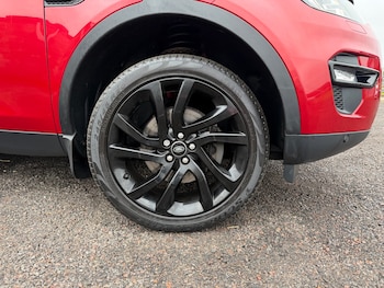 Used Land Rover Discovery Sport 2017 for sale - 77516070: Photo