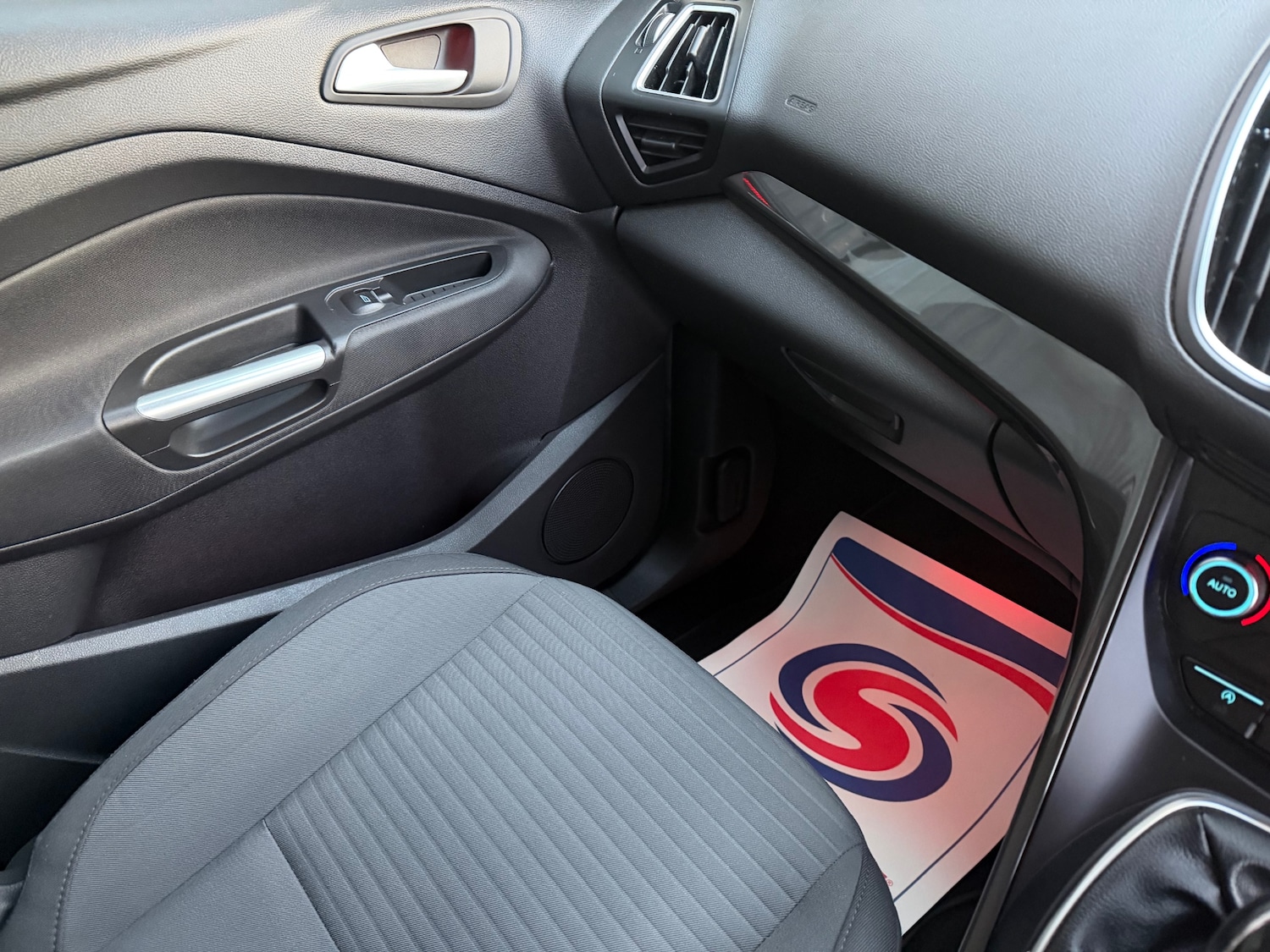 Used Ford C-Max 2018 for sale - 77460565: Photo 21