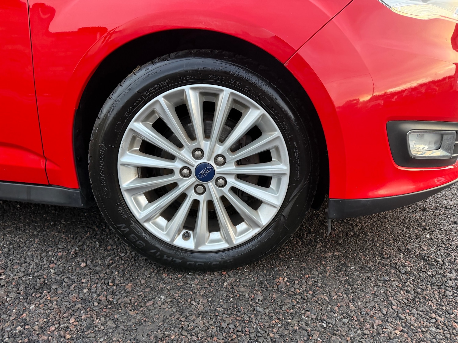 Used Ford C-Max 2018 for sale - 77460565: Photo 3