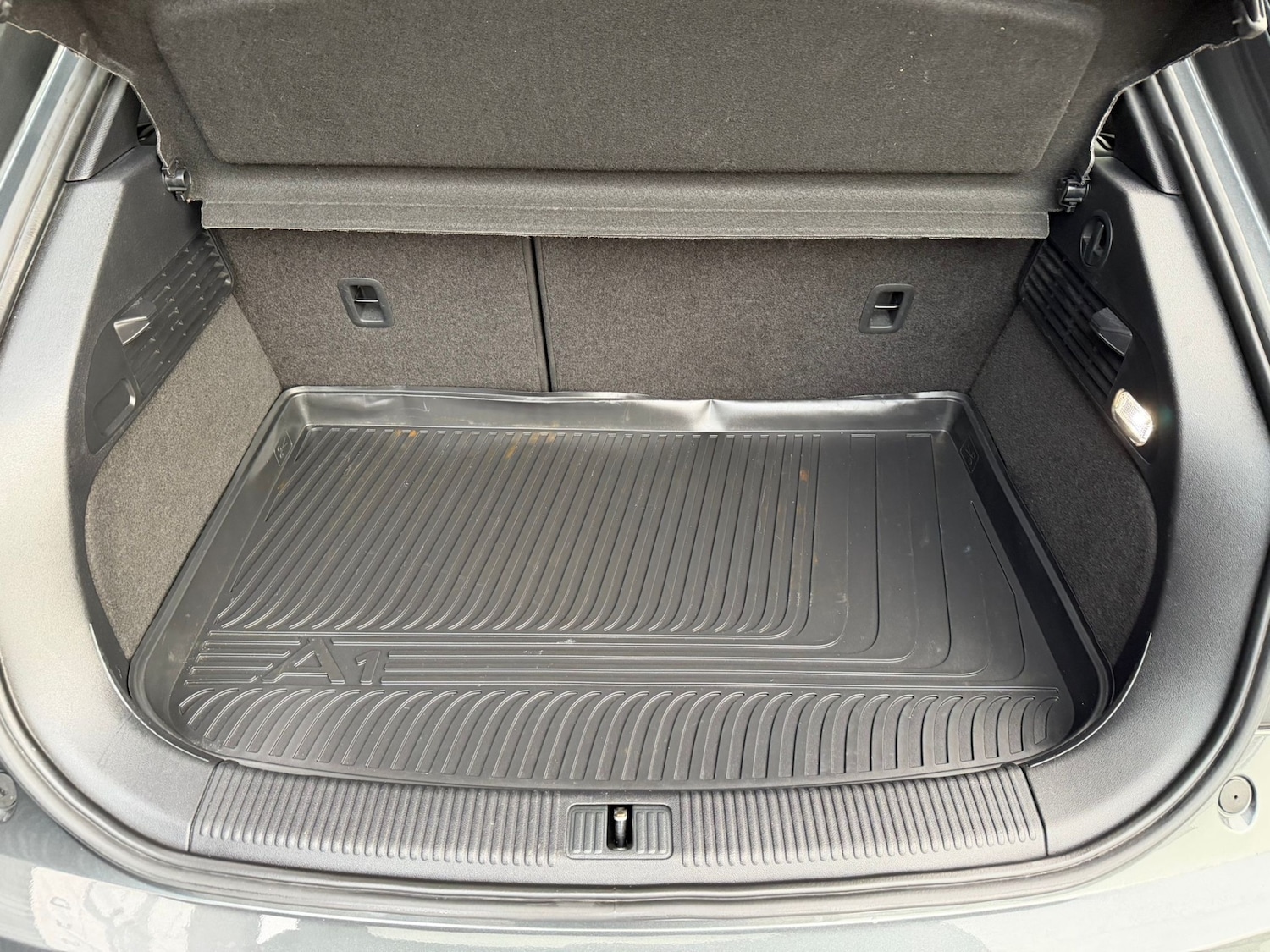 Used Audi A1 2016 for sale - 76507309: Photo 23