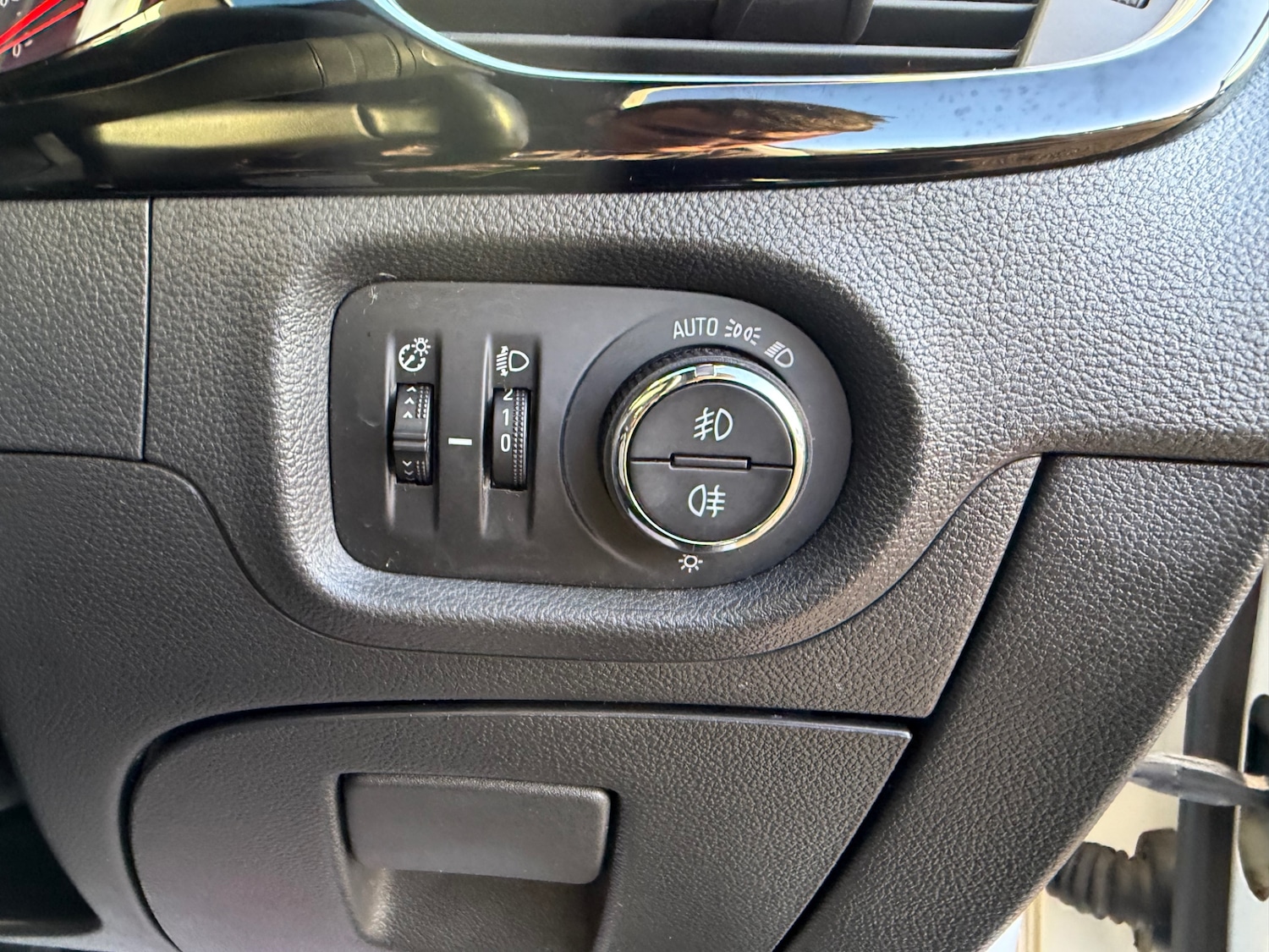 Used Vauxhall Astra 2017 for sale - 77000903: Photo 11