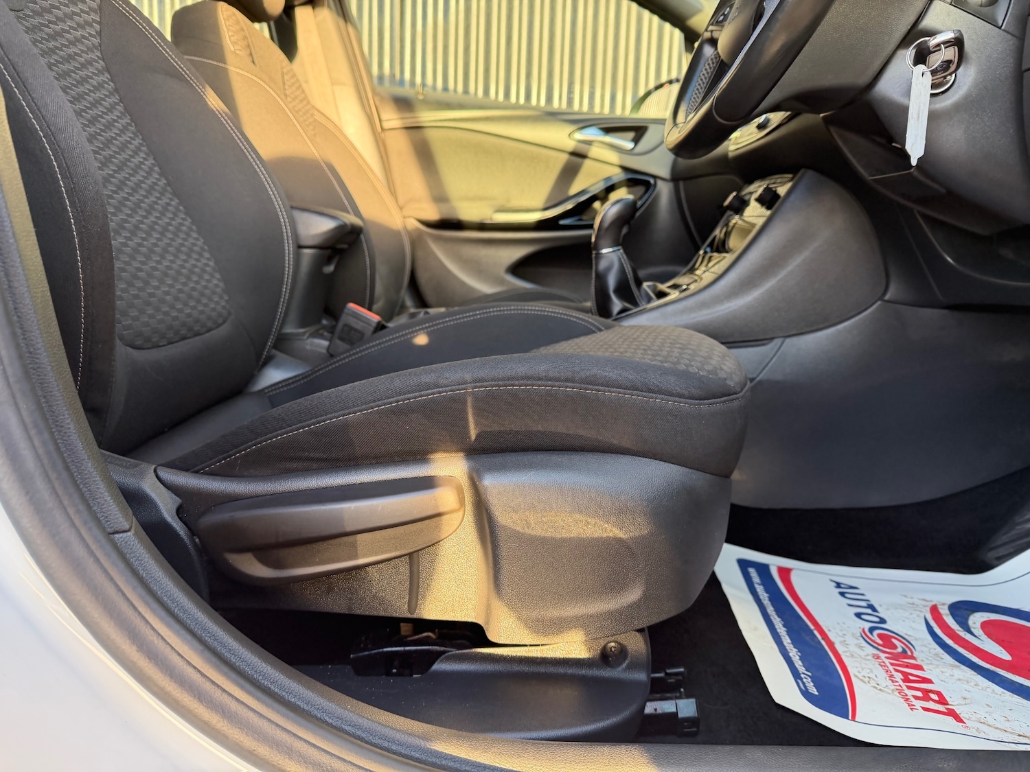 Used Vauxhall Astra 2017 for sale - 77000903: Photo 14