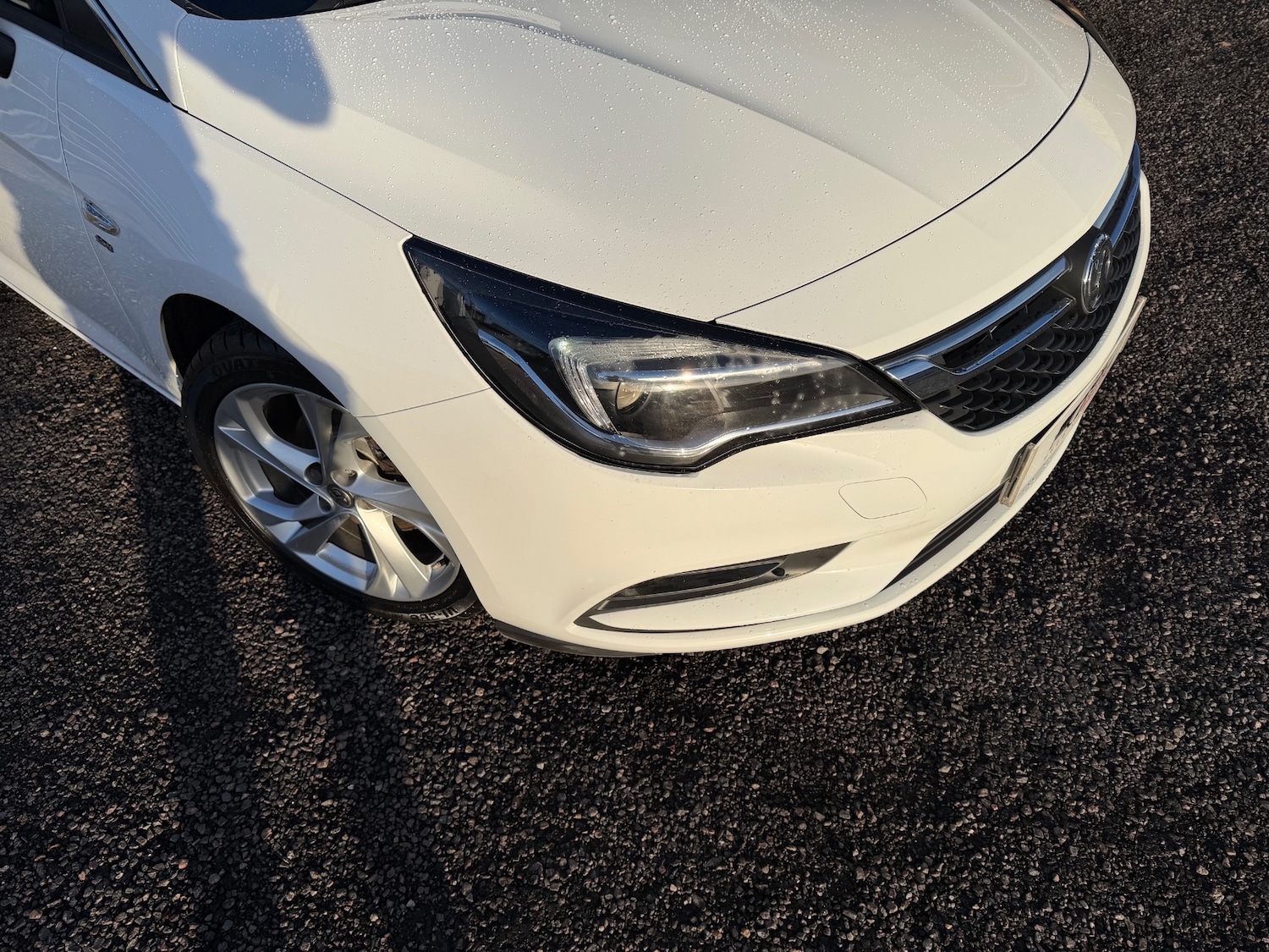 Used Vauxhall Astra 2017 for sale - 77000903: Photo 2