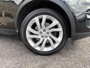 Used Land Rover Discovery Sport 2018 for sale - 78628751: Photo