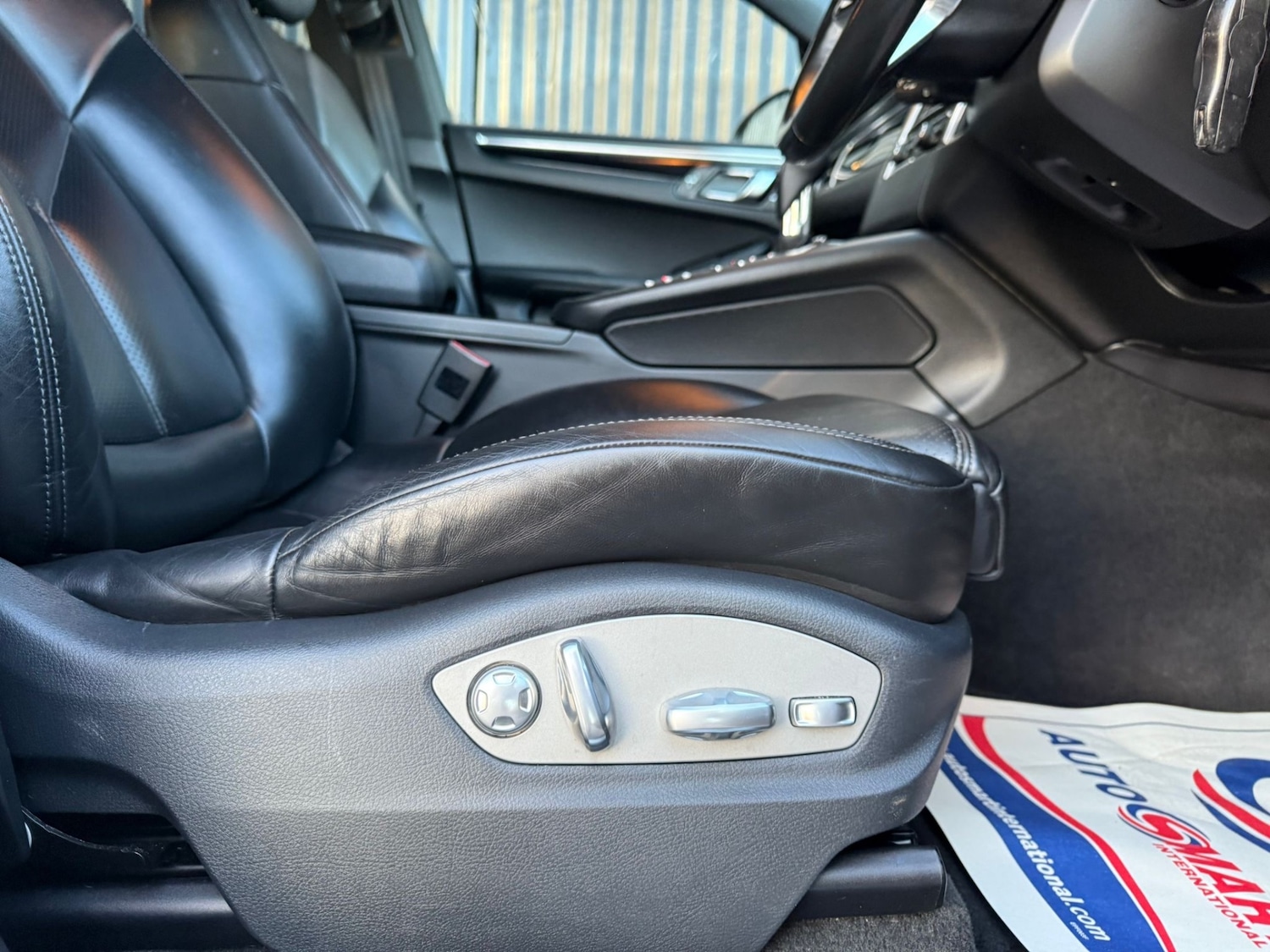 Used Porsche Macan 2015 for sale - 76101189: Photo 15