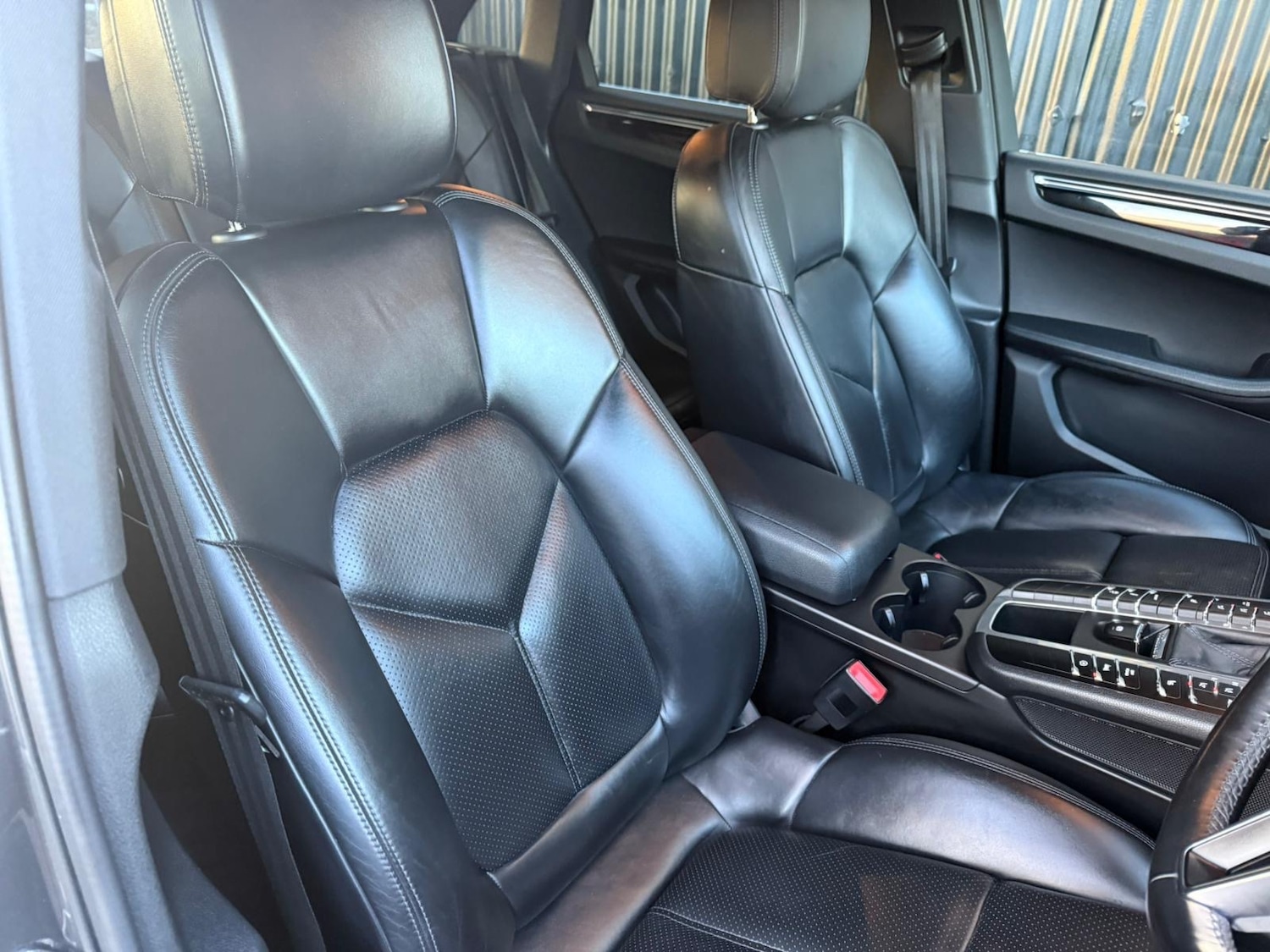 Used Porsche Macan 2015 for sale - 76101189: Photo 16