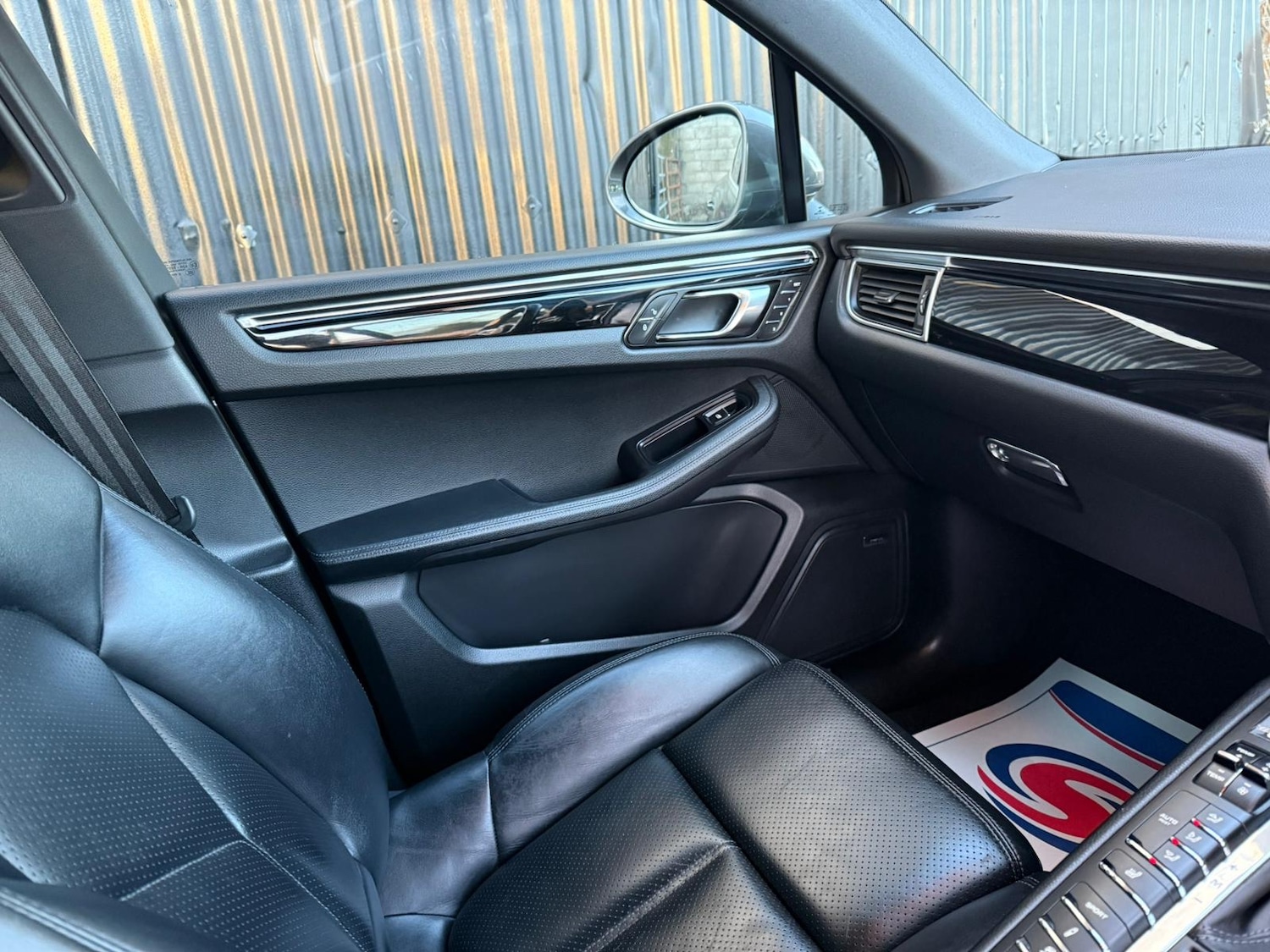 Used Porsche Macan 2015 for sale - 76101189: Photo 23