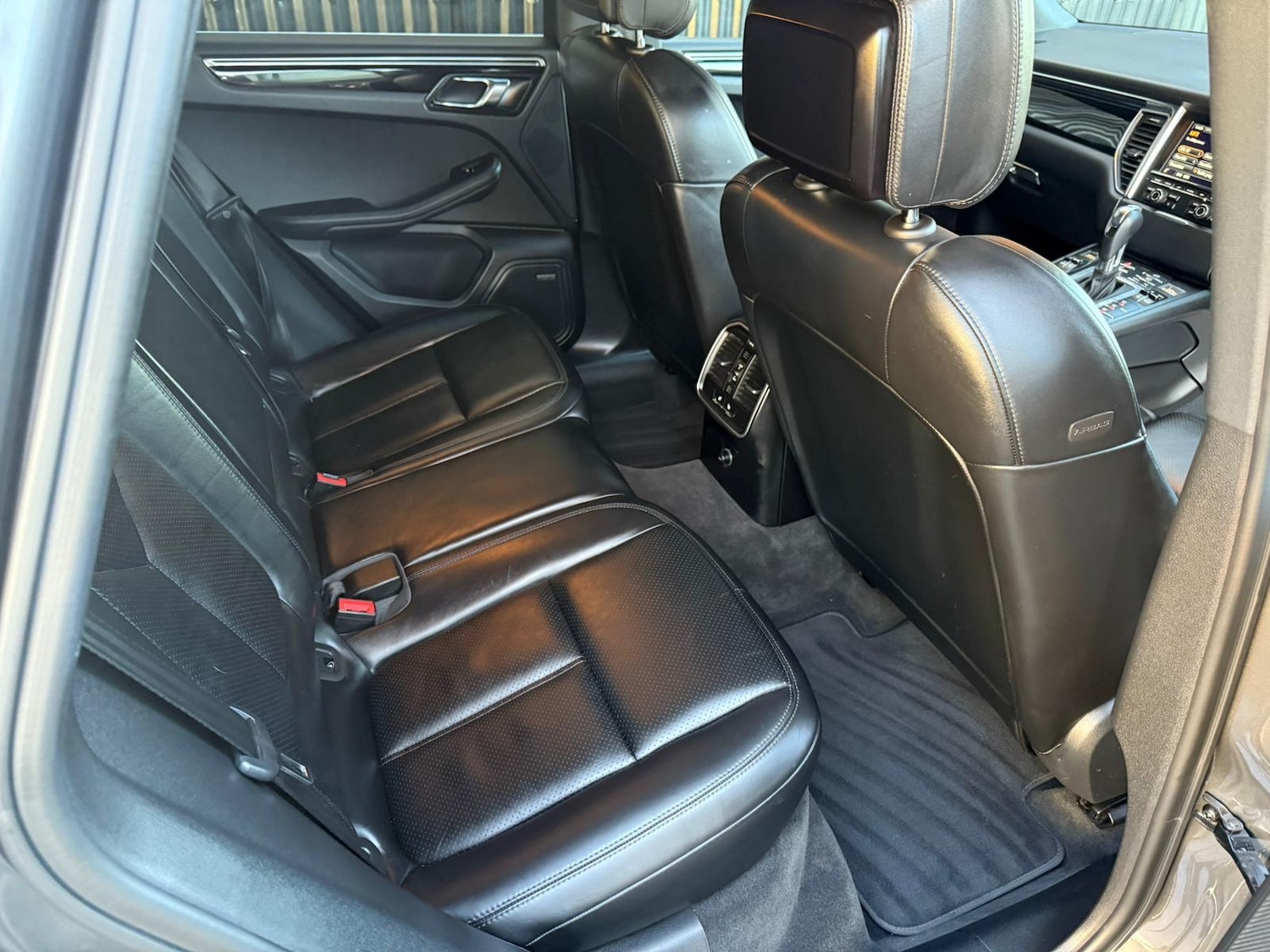 Used Porsche Macan 2015 for sale - 76101189: Photo 24