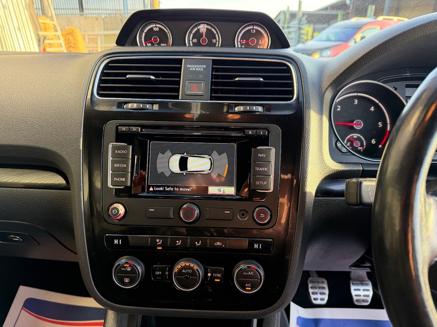 Used Volkswagen Scirocco 2015 for sale - 77001625: Photo 16