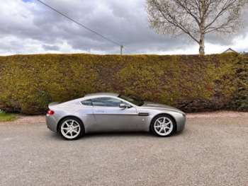 Used Aston Martin Vantage 2006 for sale - 74637032: Photo