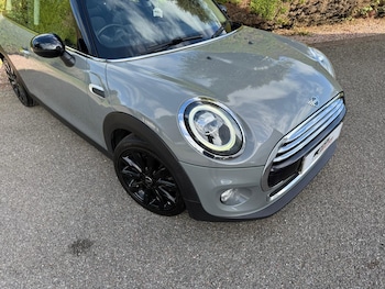 Used MINI Hatch 2019 for sale - 75627347: Photo
