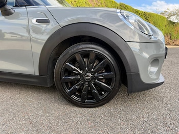 Used MINI Hatch 2019 for sale - 75627347: Photo