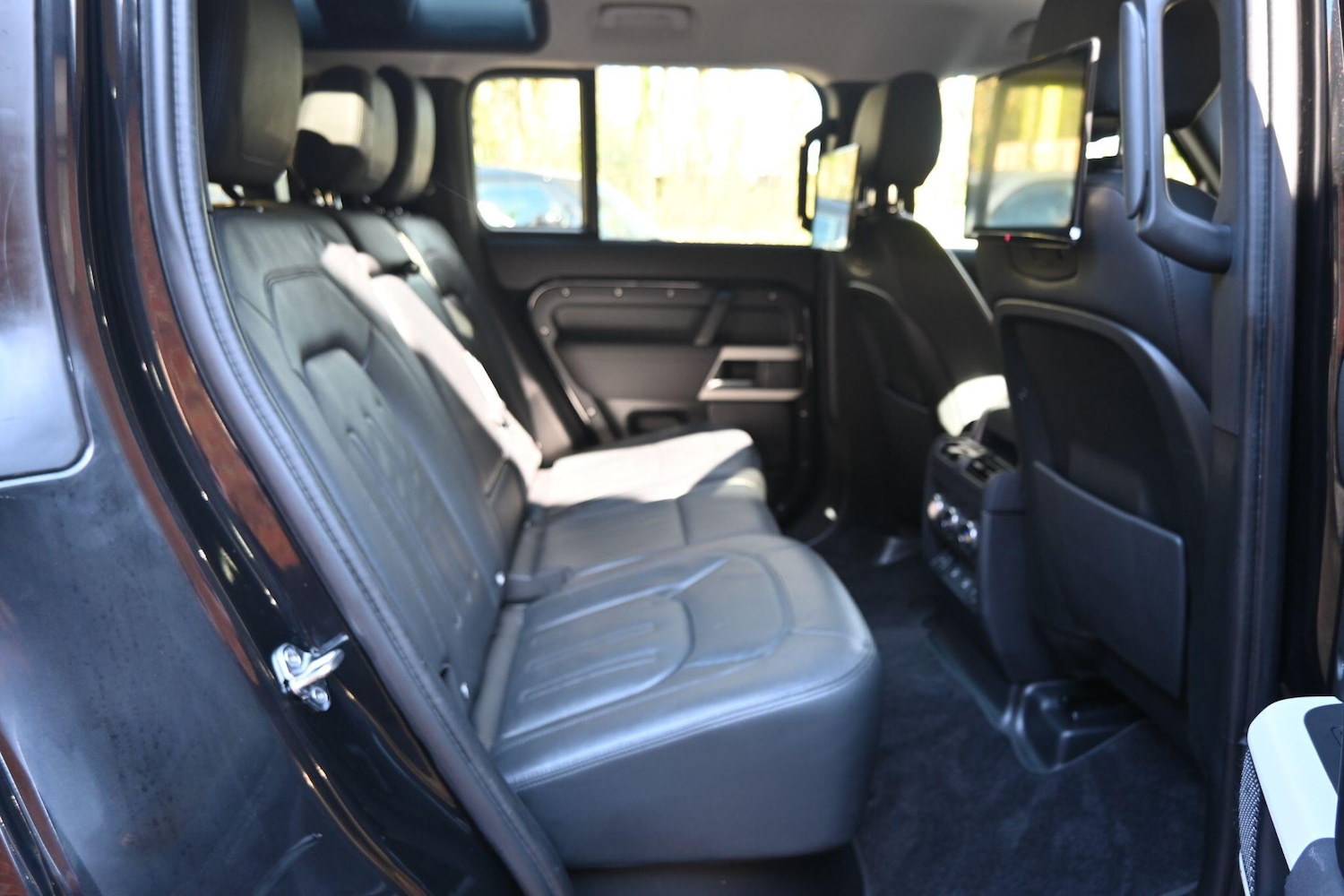 Used Land Rover Defender 2021 for sale - 77939569: Photo 23