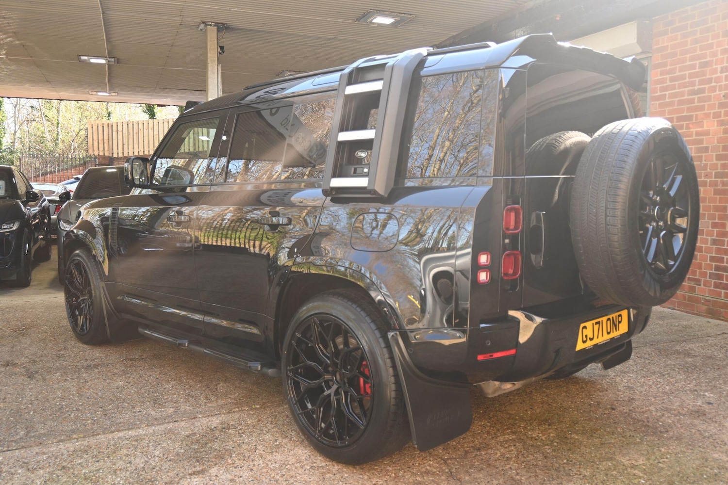 Used Land Rover Defender 2021 for sale - 77939569: Photo 8