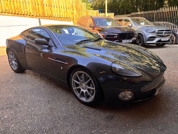 Used Aston Martin Vanquish 2004 for sale - 79441054: Photo