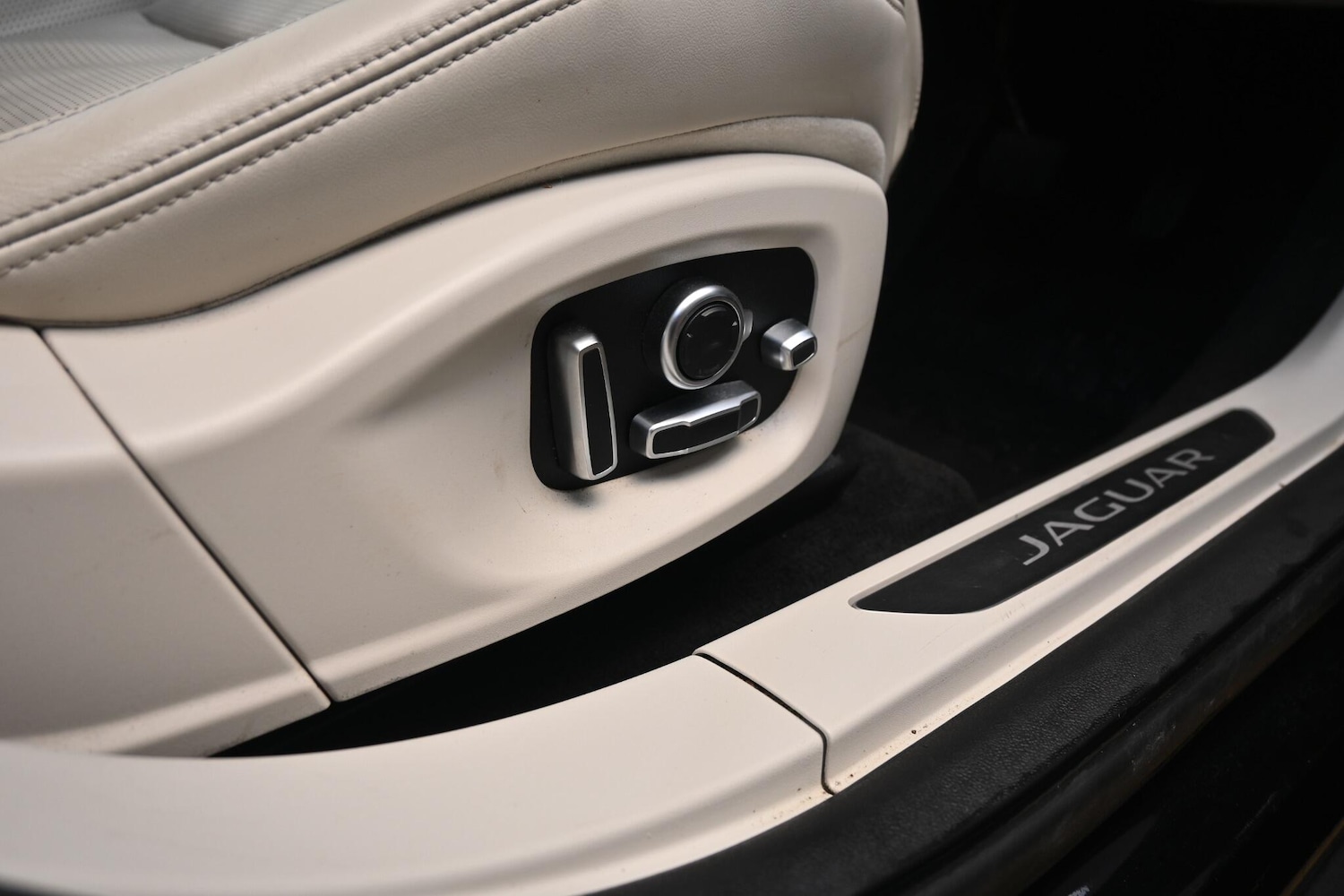 Used Jaguar I-Pace 2020 for sale - 76701159: Photo 34