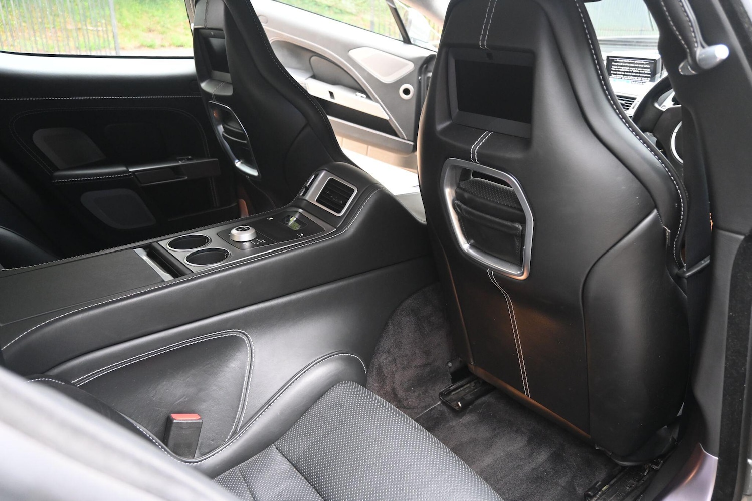 Used Aston Martin Rapide 2011 for sale - 75905205: Photo 19