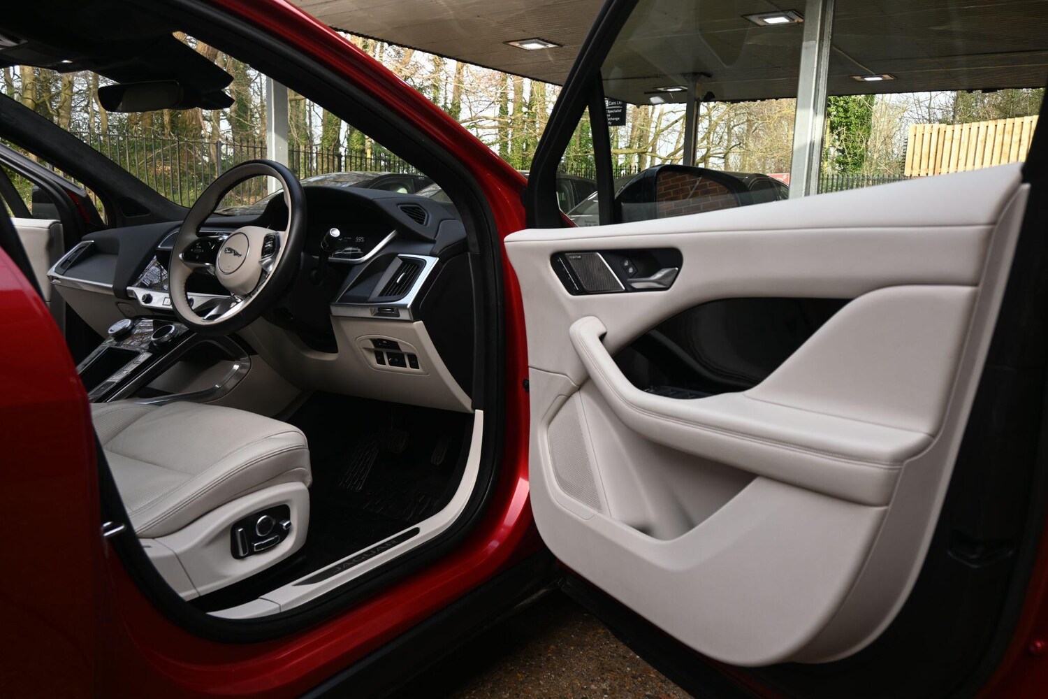 Used Jaguar I-Pace 2023 for sale - 77768637: Photo 17