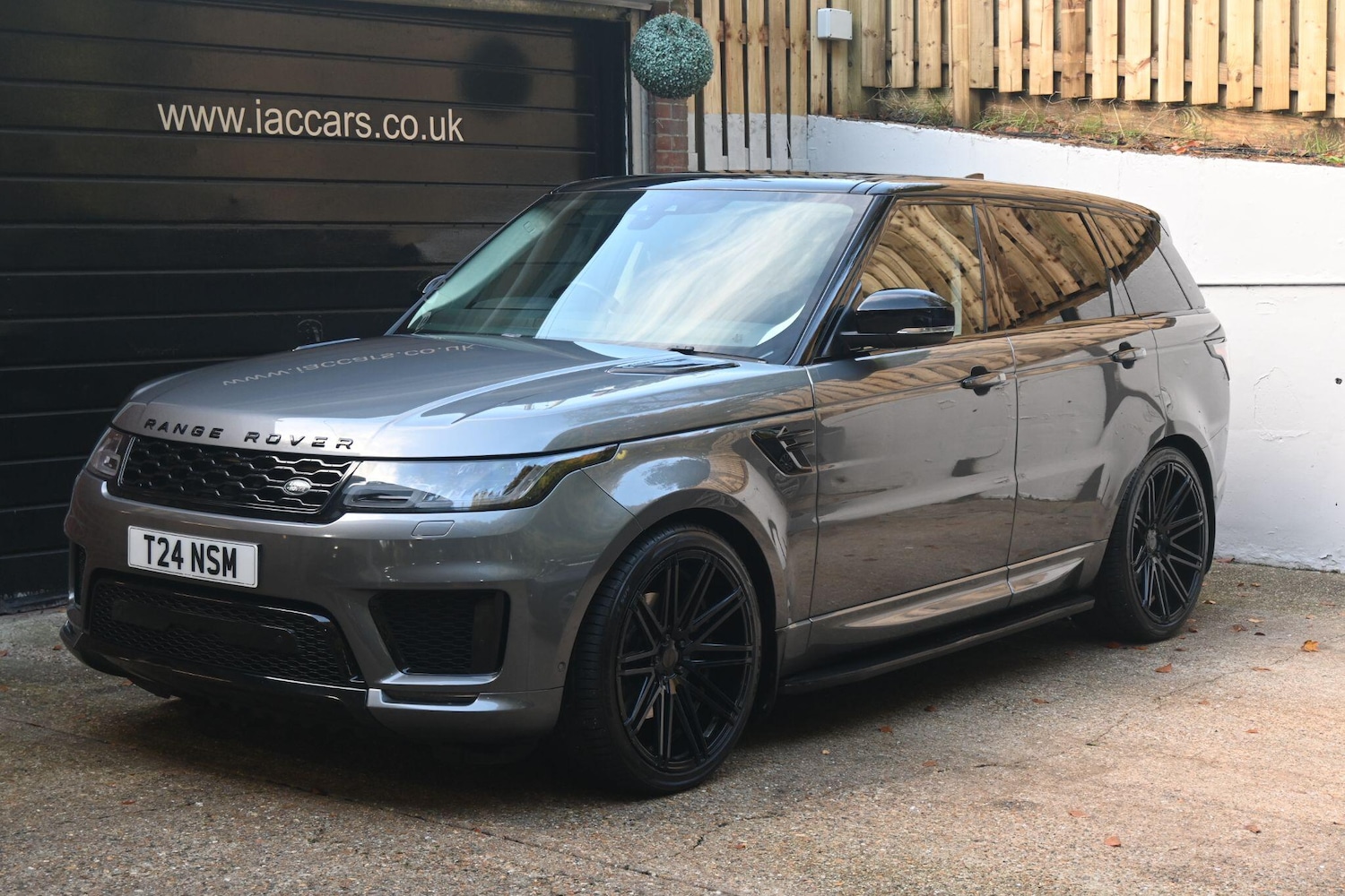 Used Land Rover Range Rover Sport 2018 for sale - 76349500: Photo 1