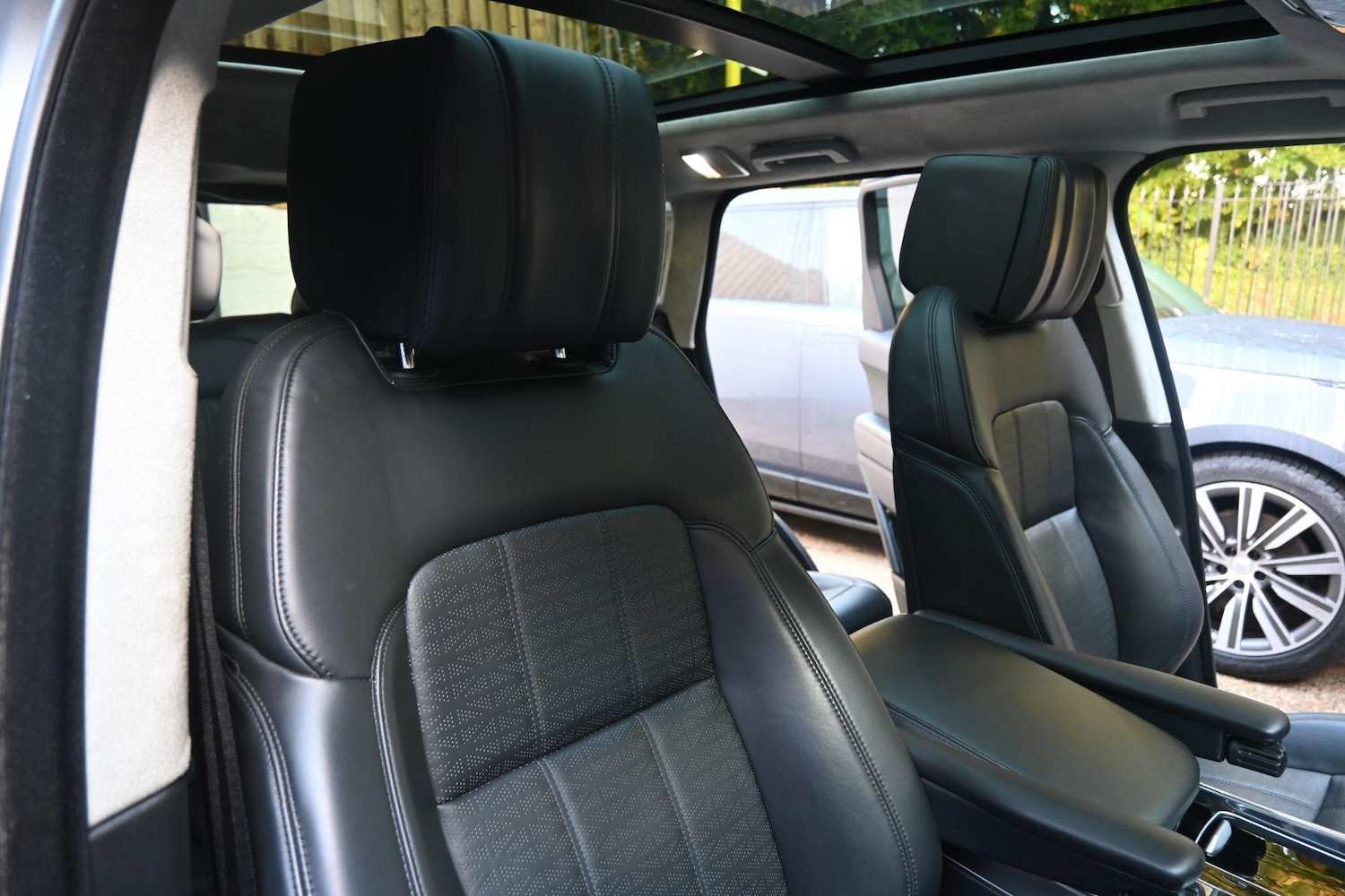 Used Land Rover Range Rover Sport 2018 for sale - 76349500: Photo 15