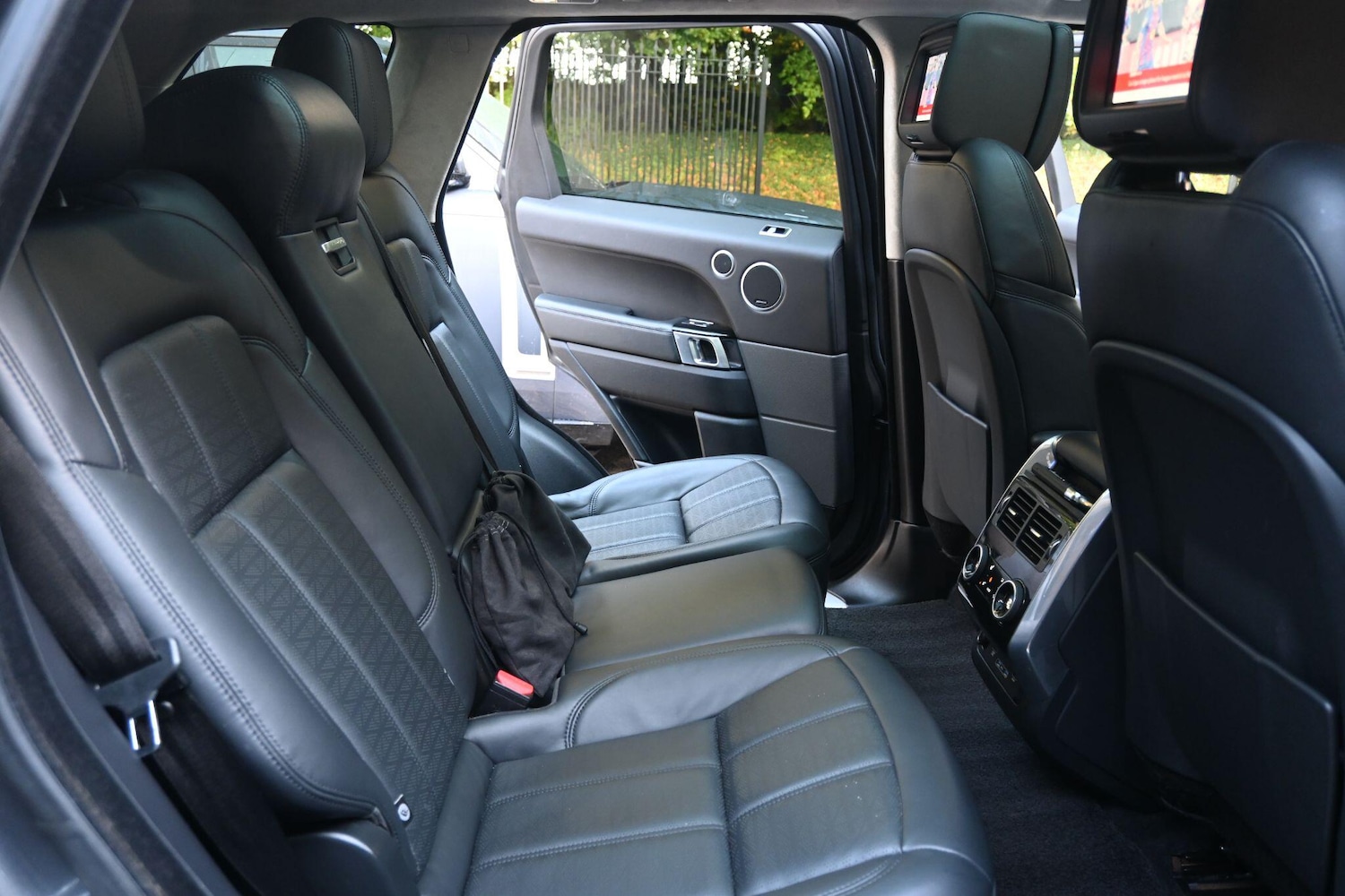 Used Land Rover Range Rover Sport 2018 for sale - 76349500: Photo 18