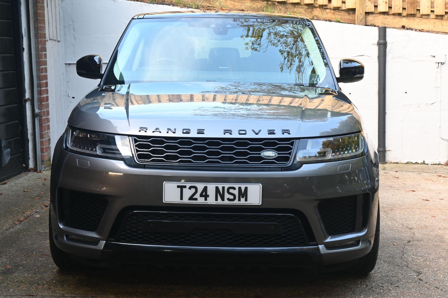 Used Land Rover Range Rover Sport 2018 for sale - 76349500: Photo 2