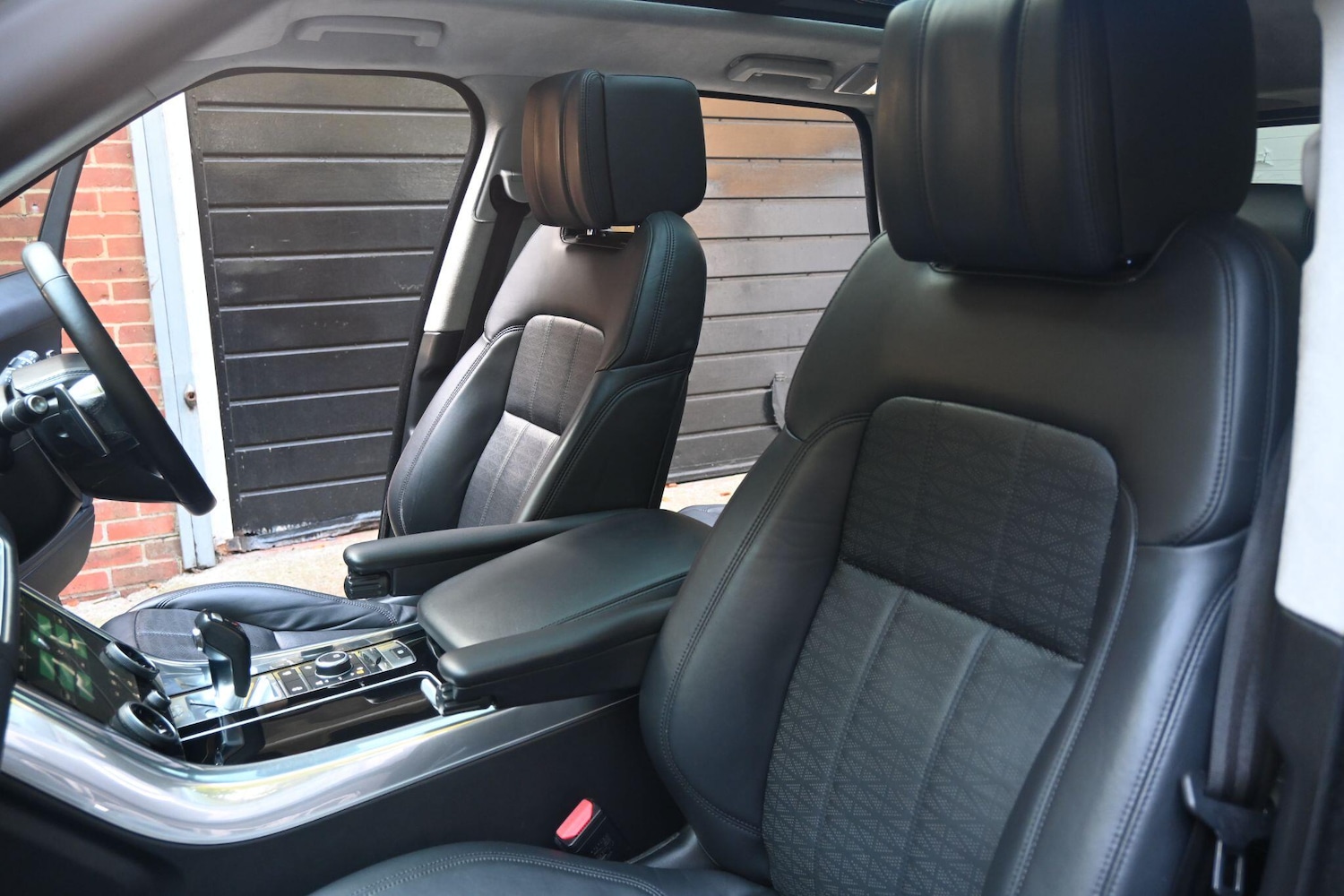 Used Land Rover Range Rover Sport 2018 for sale - 76349500: Photo 23