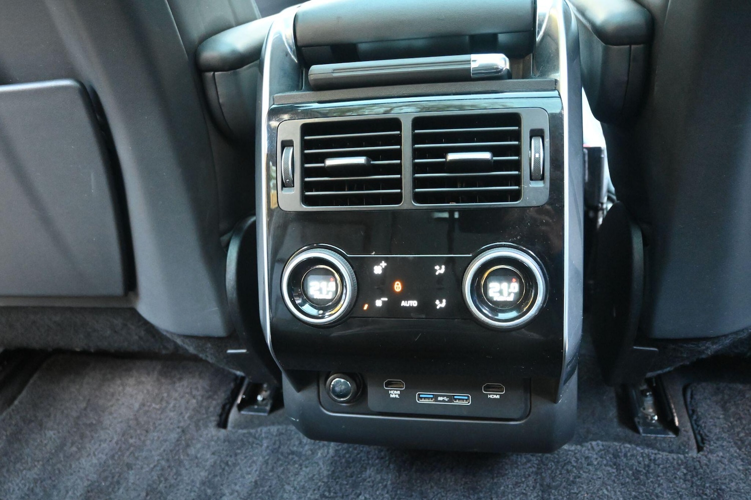 Used Land Rover Range Rover Sport 2018 for sale - 76349500: Photo 25