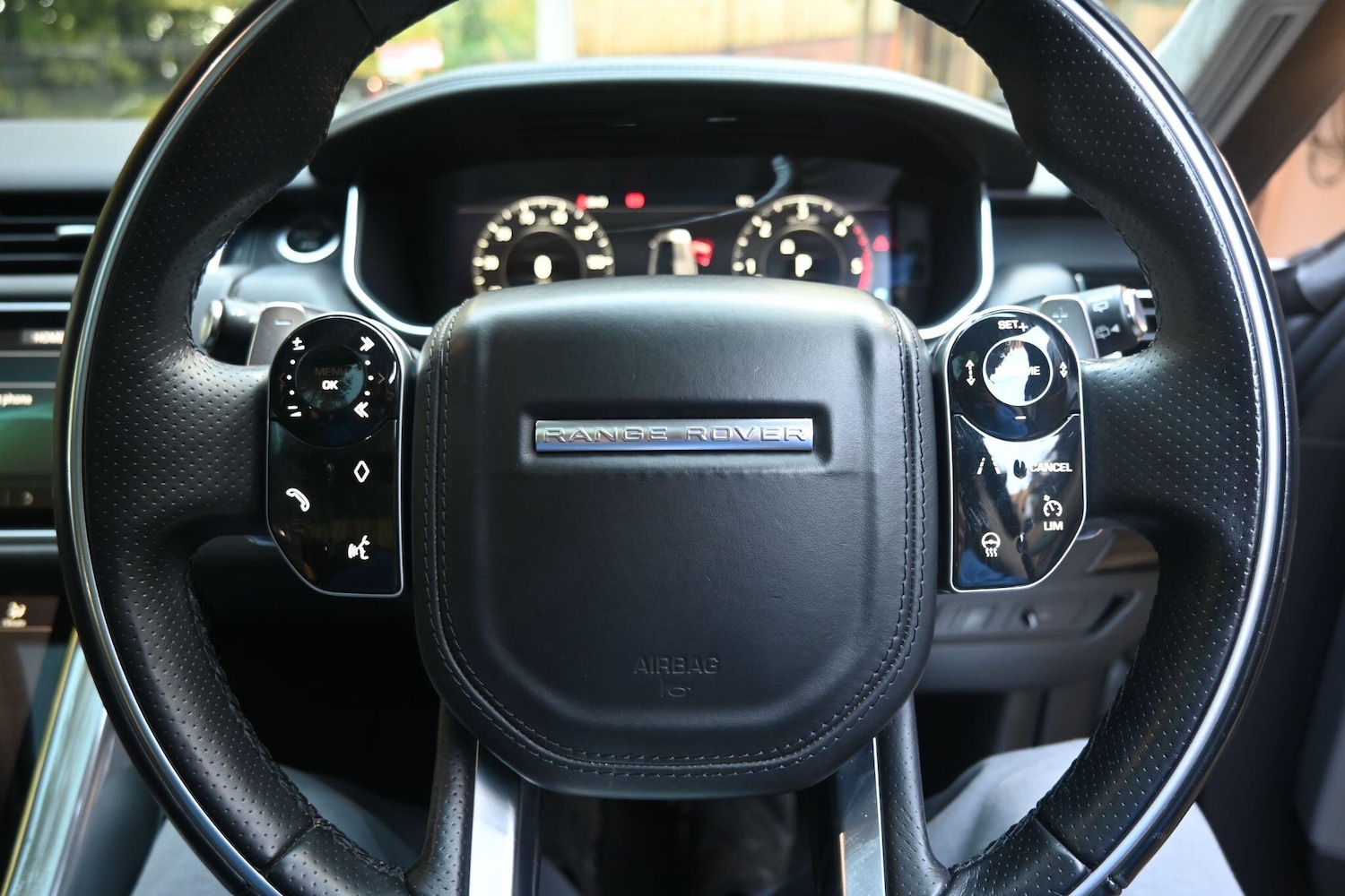 Used Land Rover Range Rover Sport 2018 for sale - 76349500: Photo 41