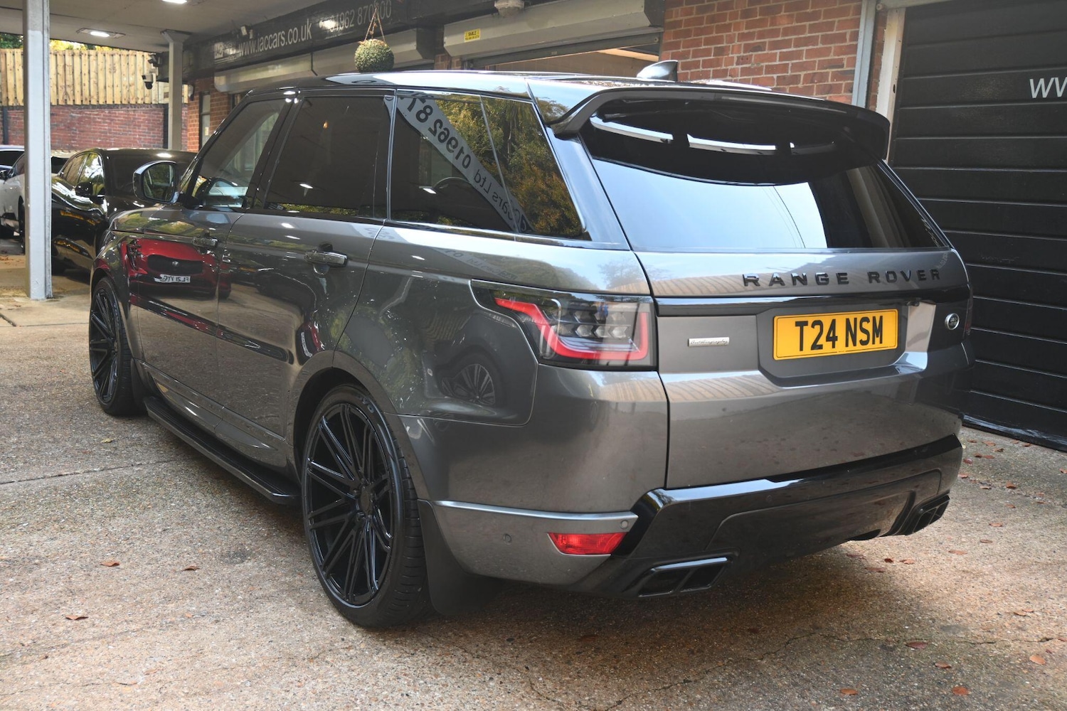 Used Land Rover Range Rover Sport 2018 for sale - 76349500: Photo 7