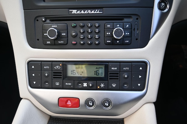 Used Maserati GranCabrio 2015 for sale - 76060696: Photo 12