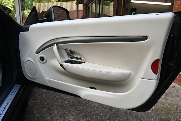 Used Maserati GranCabrio 2015 for sale - 76060696: Photo 18