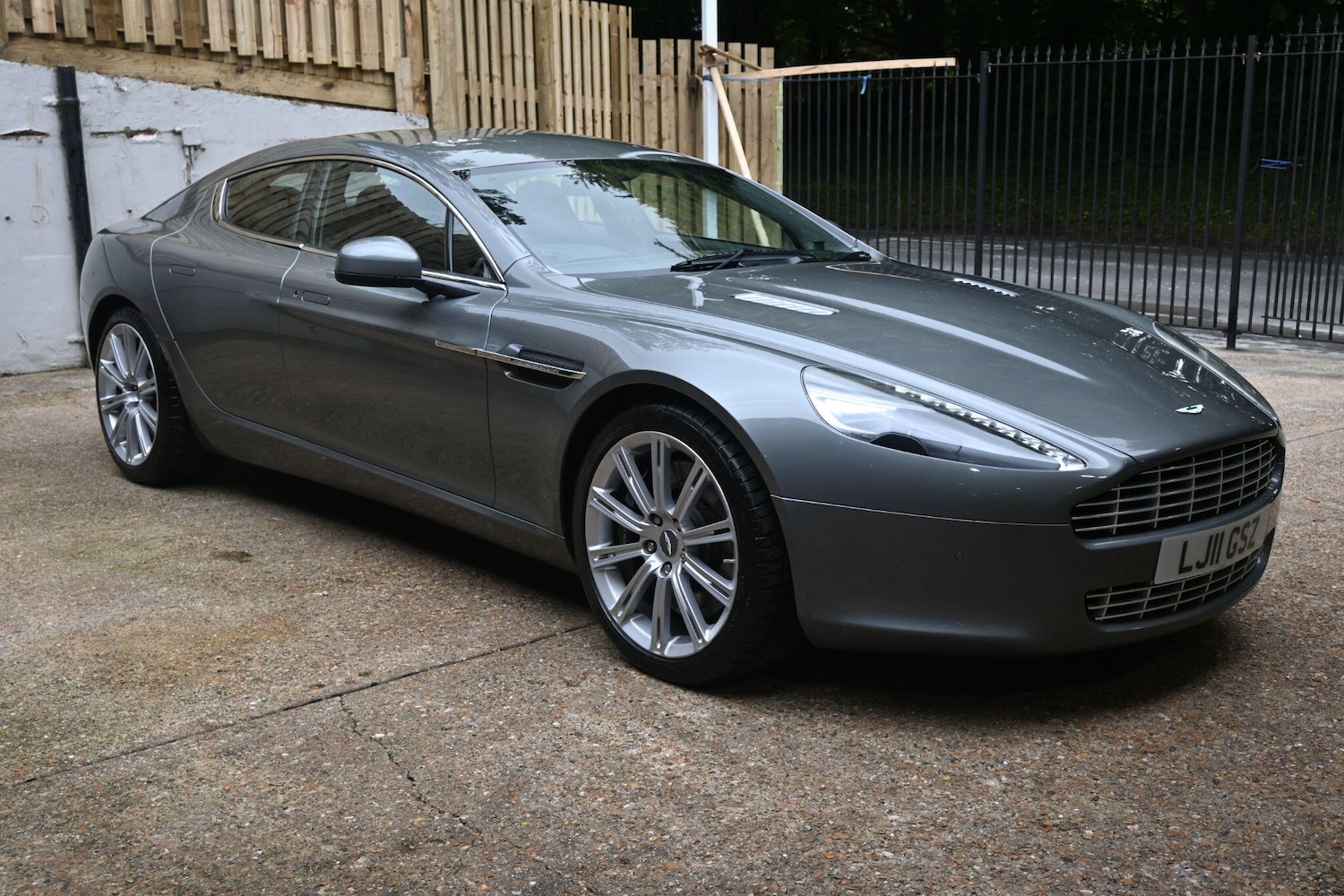 Used Aston Martin Rapide 2011 for sale - 76988560: Photo 4