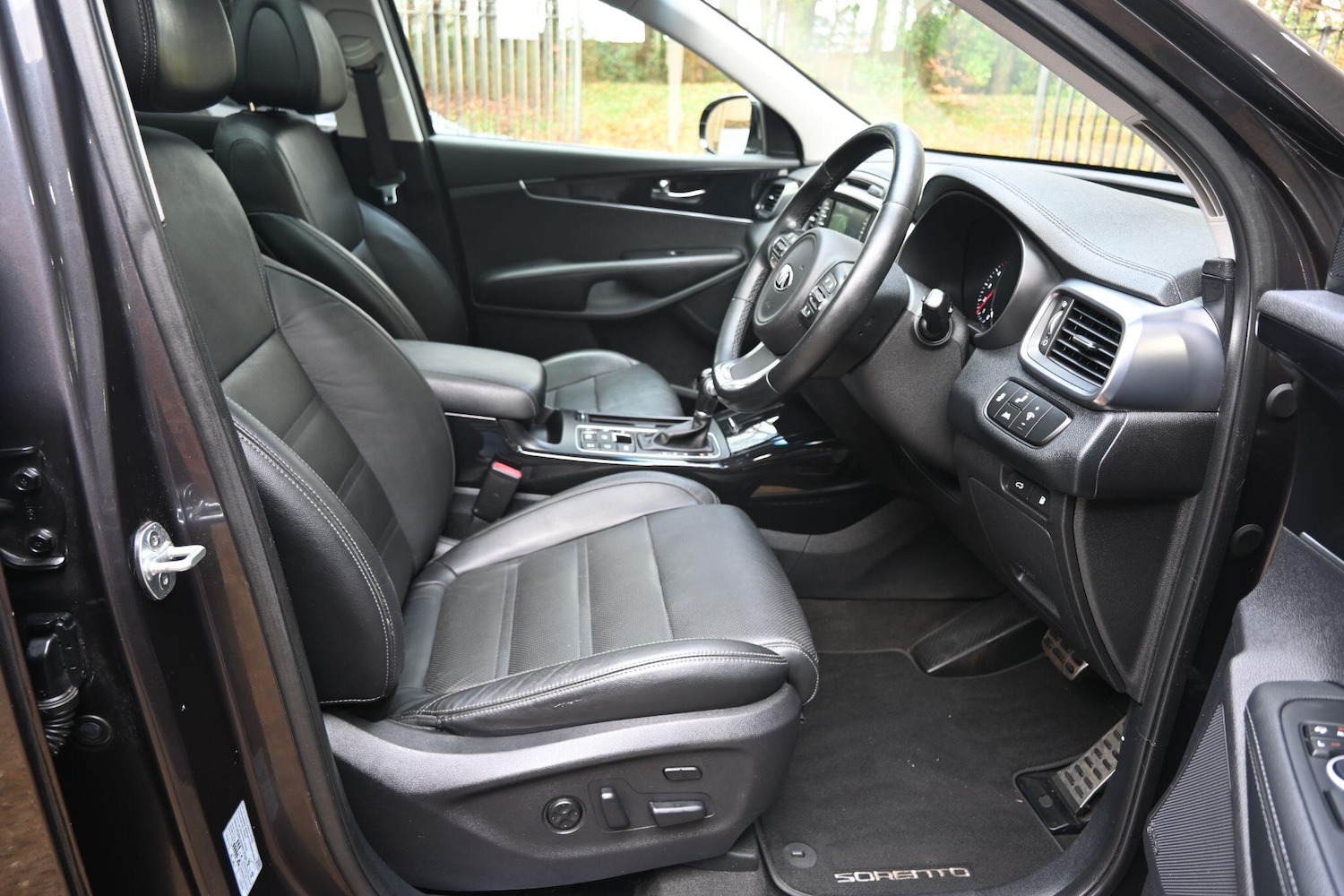 Used Kia Sorento 2017 for sale - 77625158: Photo 10