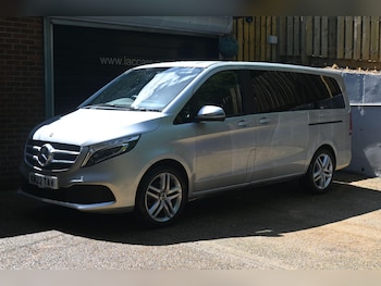 Used Mercedes-Benz V-Class 2022 for sale - 78573536: Photo