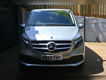 Used Mercedes-Benz V-Class 2022 for sale - 78573536: Photo