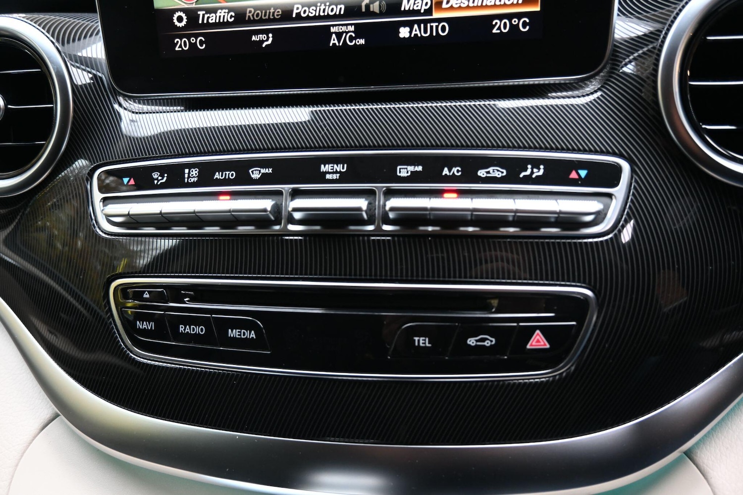 Used Mercedes-Benz V-Class 2019 for sale - 76899394: Photo 13