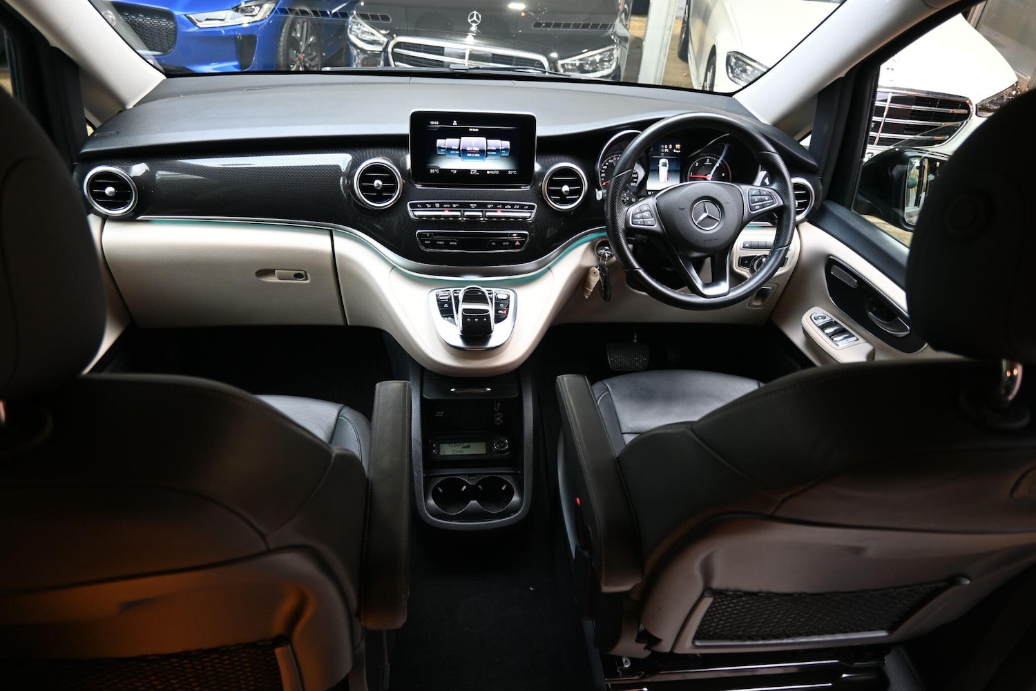 Used Mercedes-Benz V-Class 2019 for sale - 76899394: Photo 16