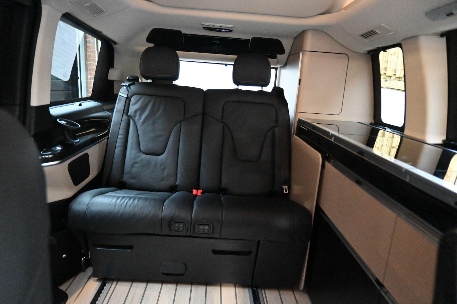 Used Mercedes-Benz V-Class 2019 for sale - 76899394: Photo 19