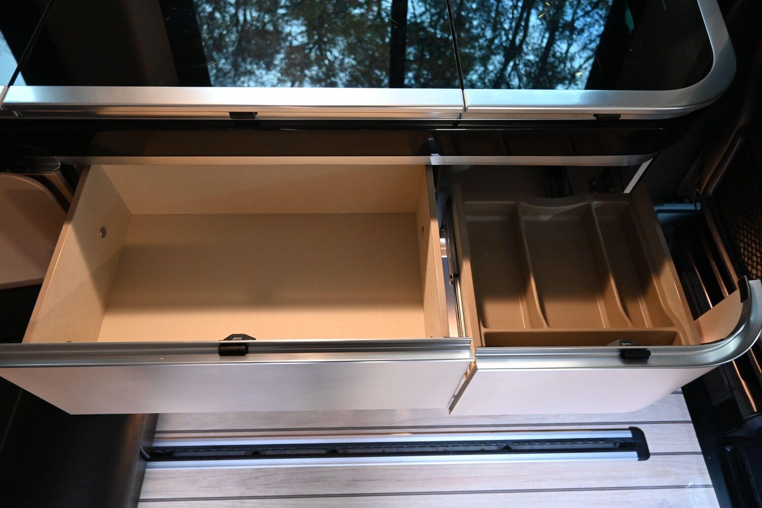 Used Mercedes-Benz V-Class 2019 for sale - 76899394: Photo 25