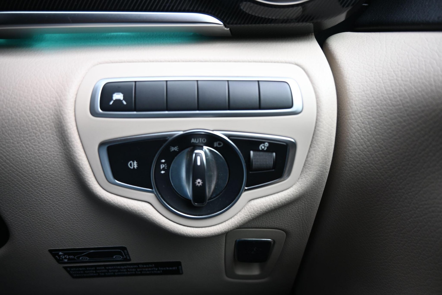 Used Mercedes-Benz V-Class 2019 for sale - 76899394: Photo 27