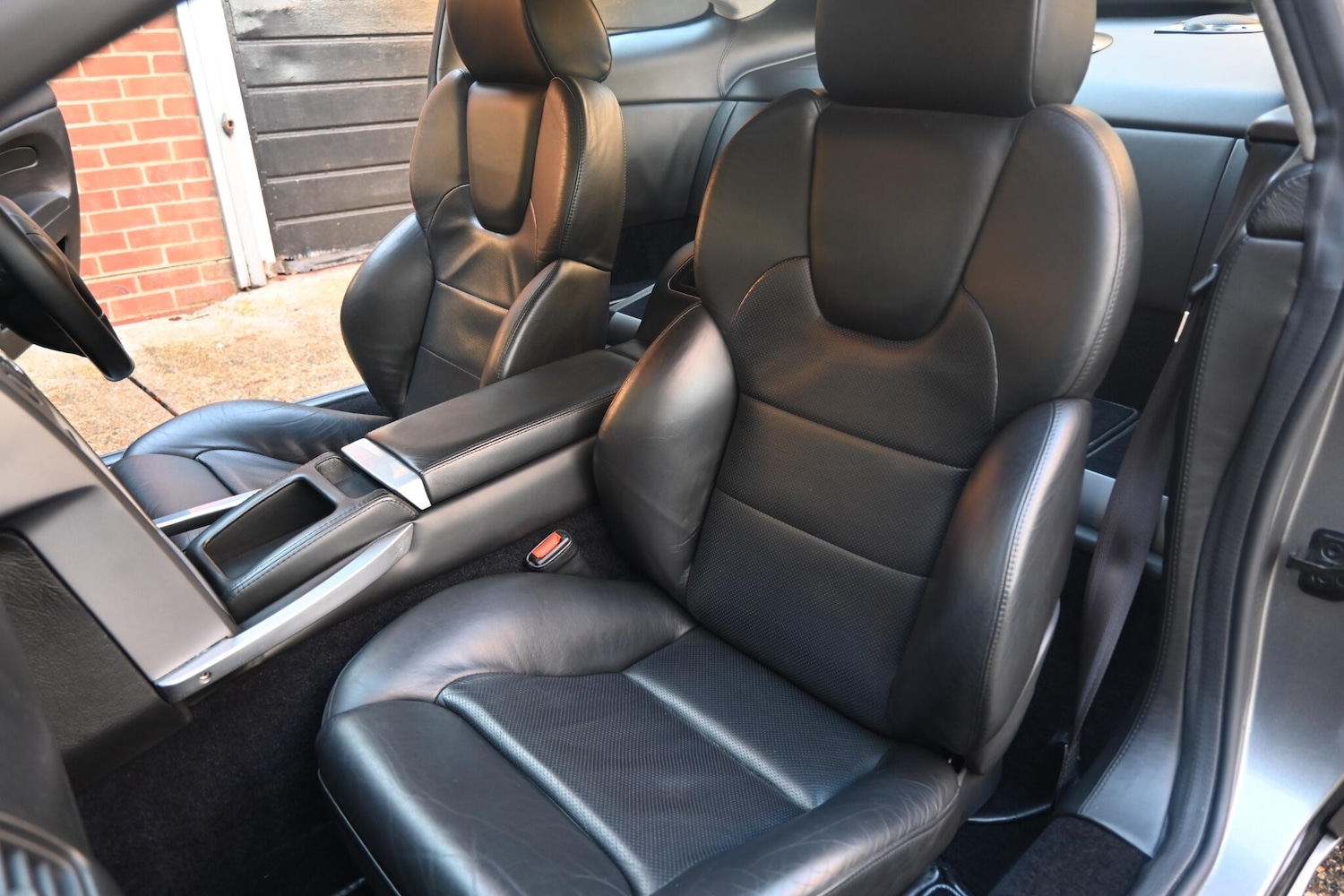 Used Aston Martin Vanquish 2004 for sale - 76780658: Photo 15