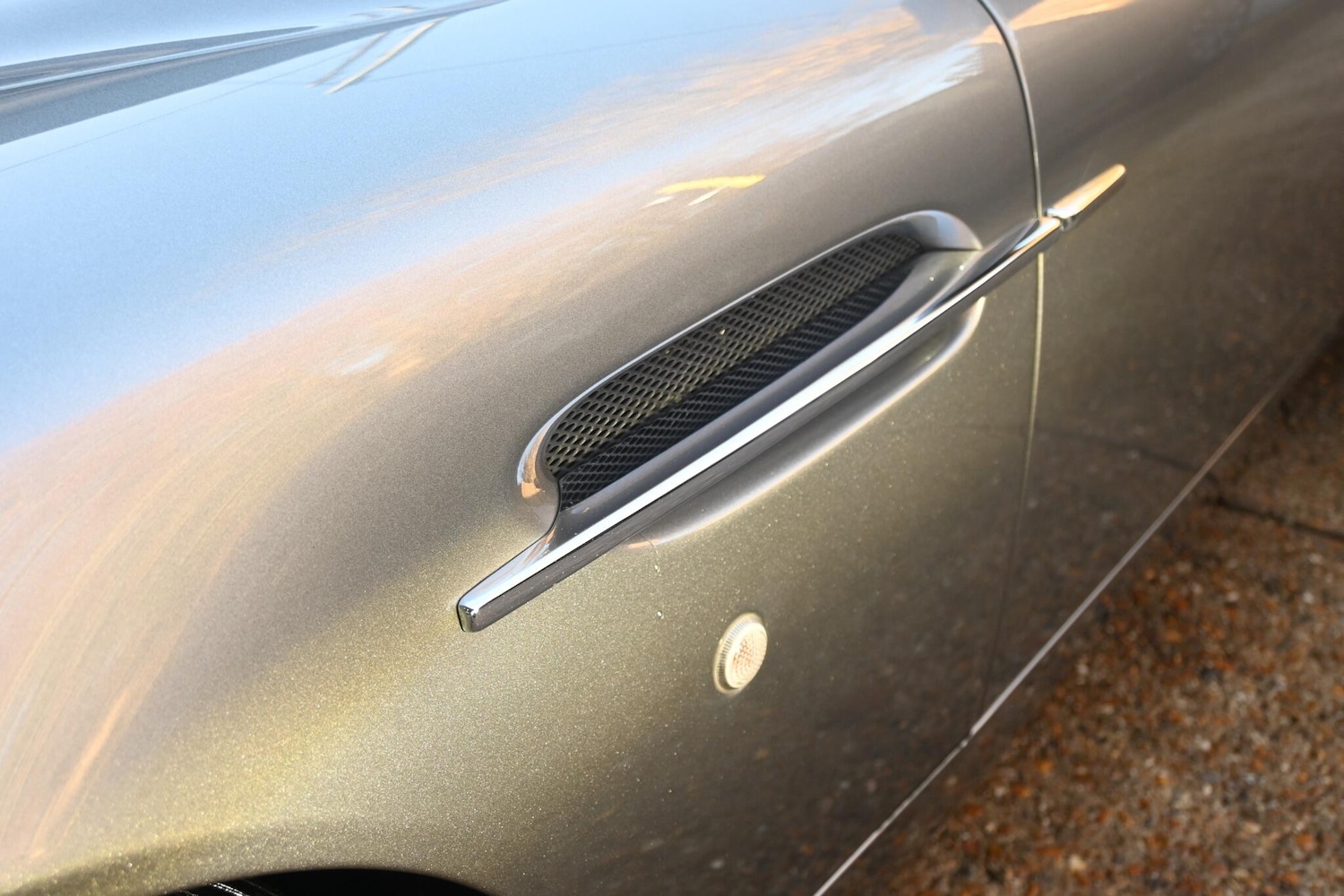 Used Aston Martin Vanquish 2004 for sale - 76780658: Photo 29