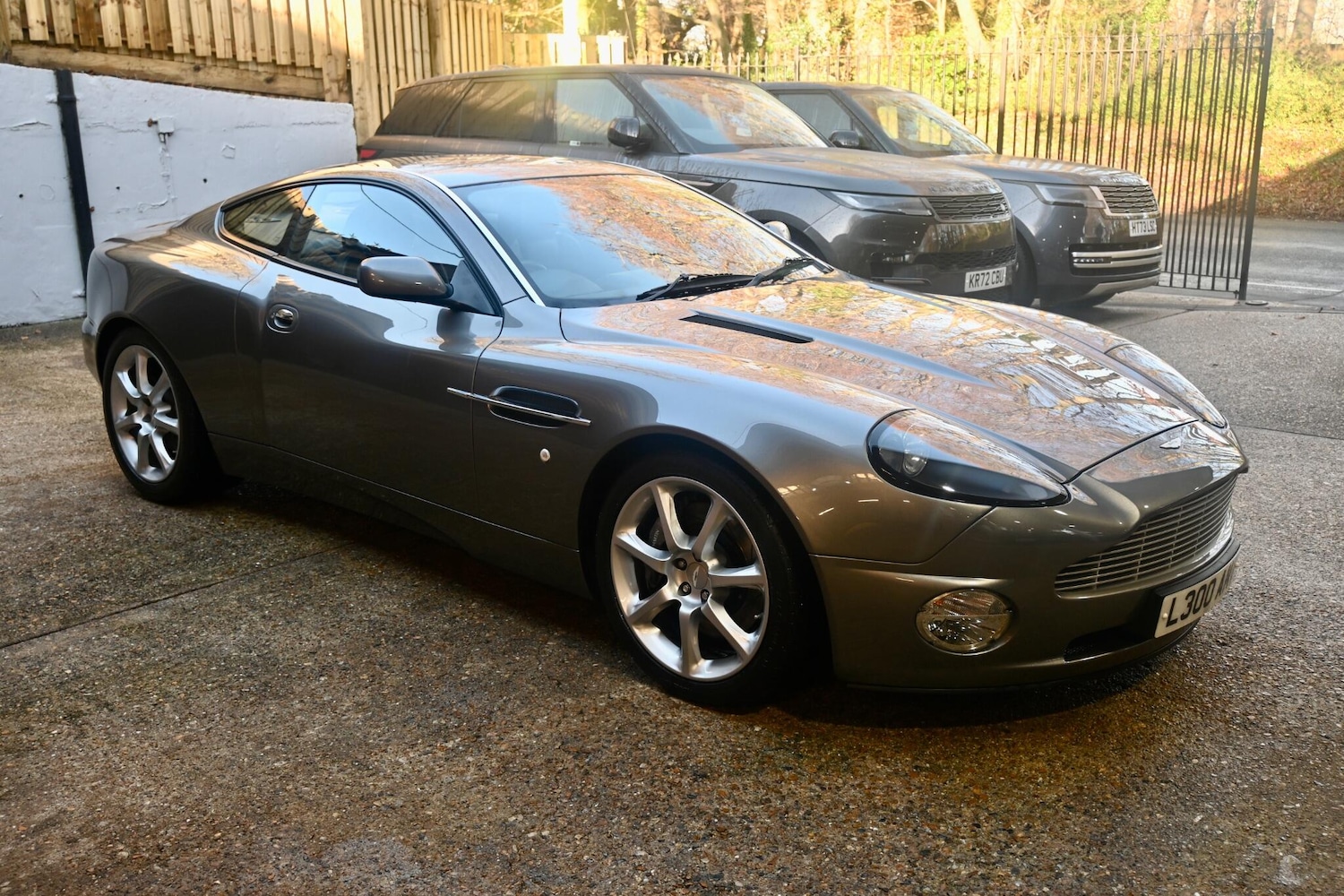 Used Aston Martin Vanquish 2004 for sale - 76780658: Photo 4