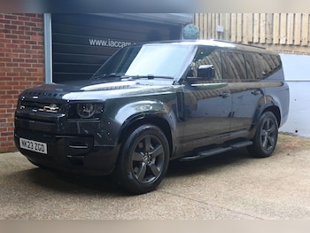 Used Land Rover Defender 130 2023 for sale - 78517042: Photo