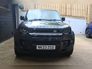 Used Land Rover Defender 130 2023 for sale - 78517042: Photo