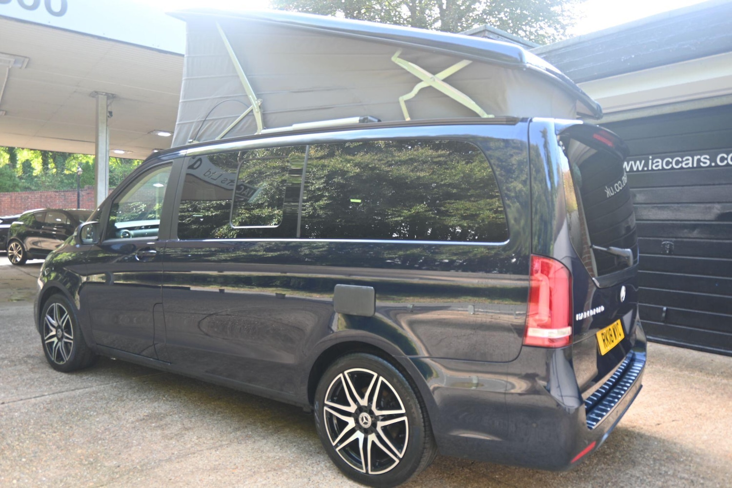 Used Mercedes-Benz V-Class 2018 for sale - 76988440: Photo 7