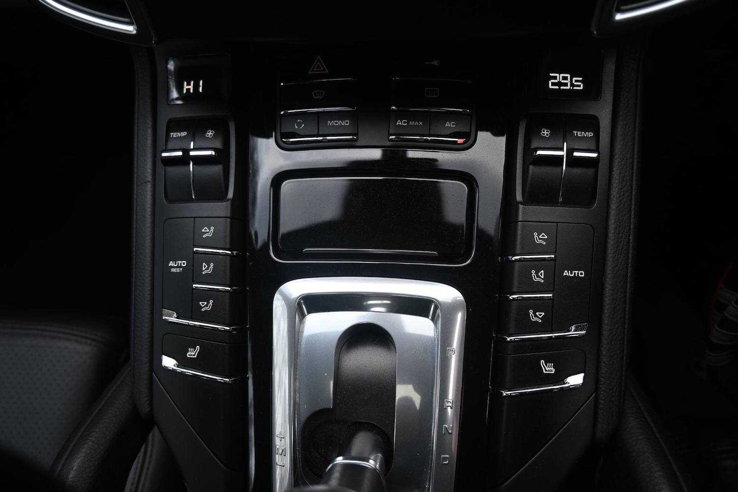 Used Porsche Cayenne 2010 for sale - 77510511: Photo 14