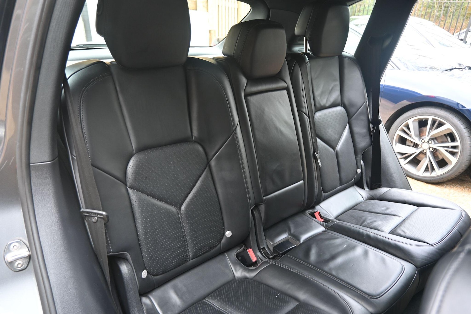 Used Porsche Cayenne 2010 for sale - 77510511: Photo 19